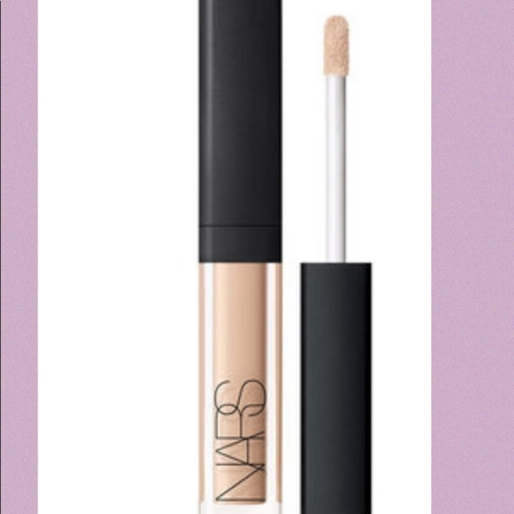 NARS mini "vanilla/light 2" radiant creamy concealer.